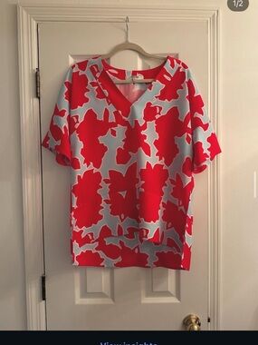 crosby. Red and Light Blue Floral V-Neck Blouse